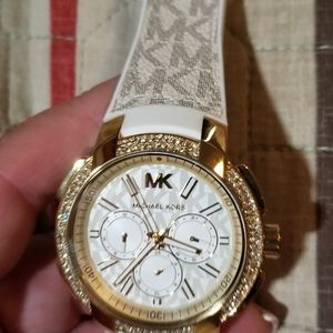 Authentic micheal kors watch